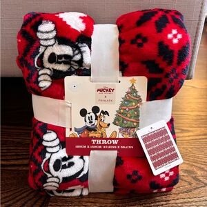 Disney Red Mickey Mouse Christmas Cozy Throw Blanket NWT